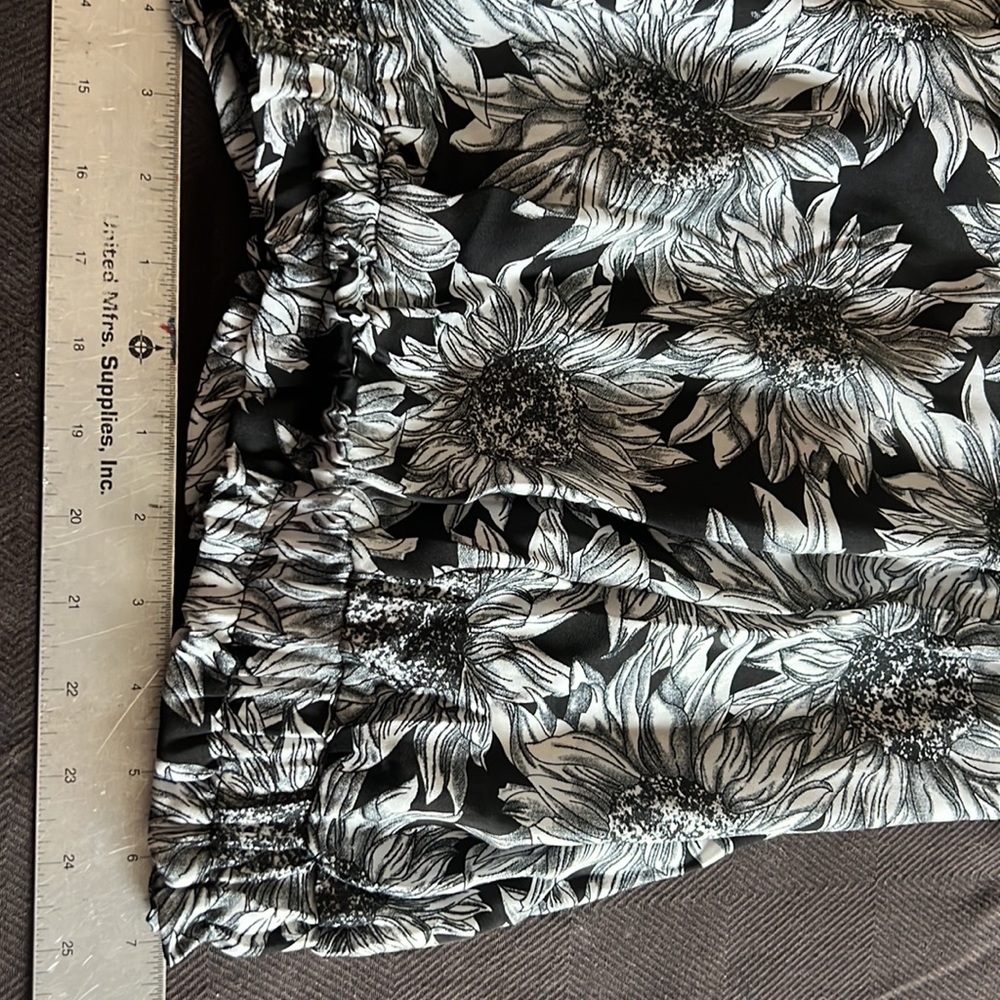 Undiz bikini Top & light weight large leg flares Causal/Beach/ Pool Party / PJ’s - Picture 7 of 10
